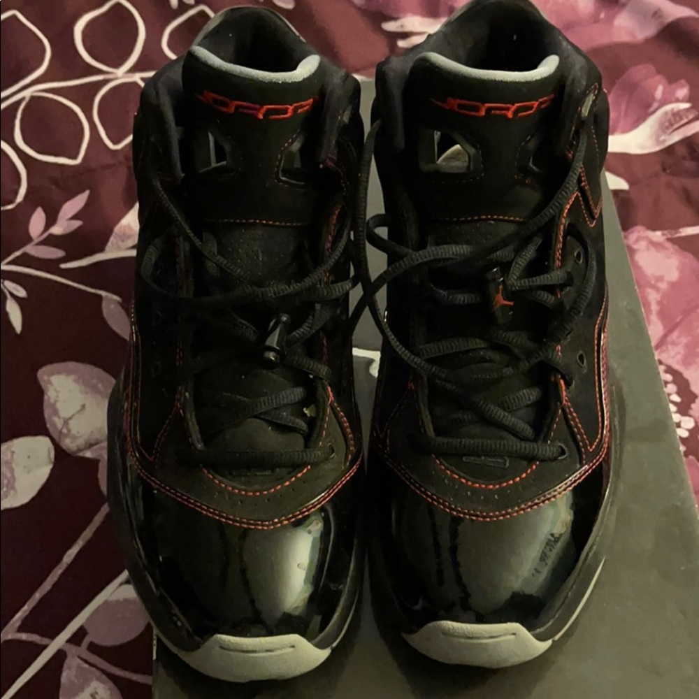 Jordan B’Loyals - Black & Red